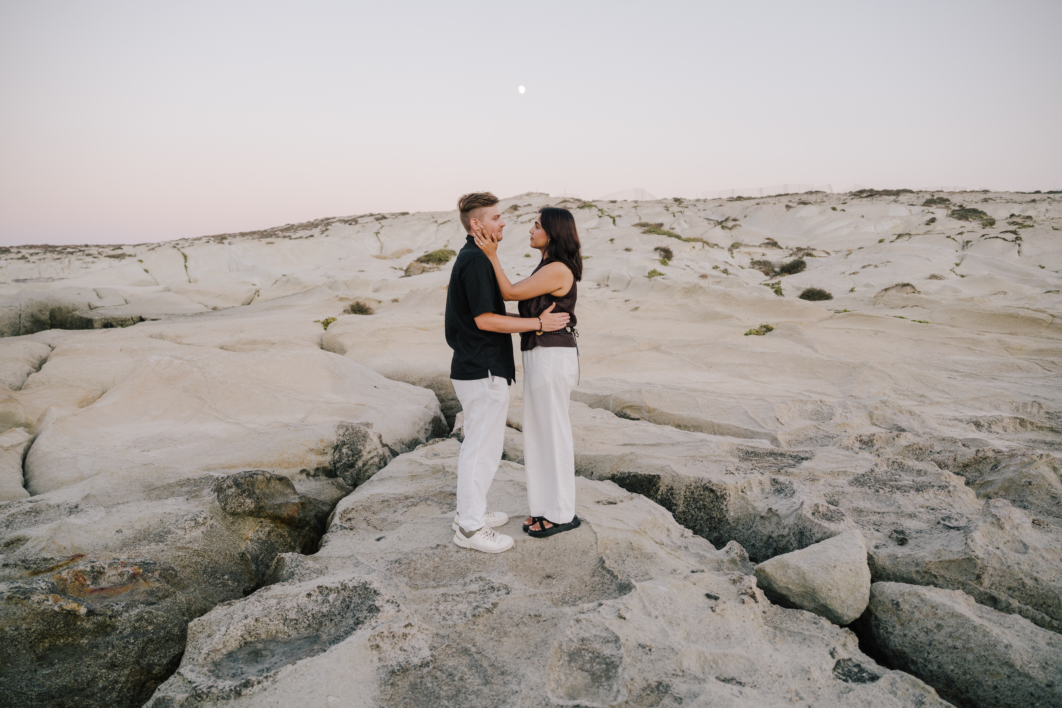 marriage proposal on Milos island 