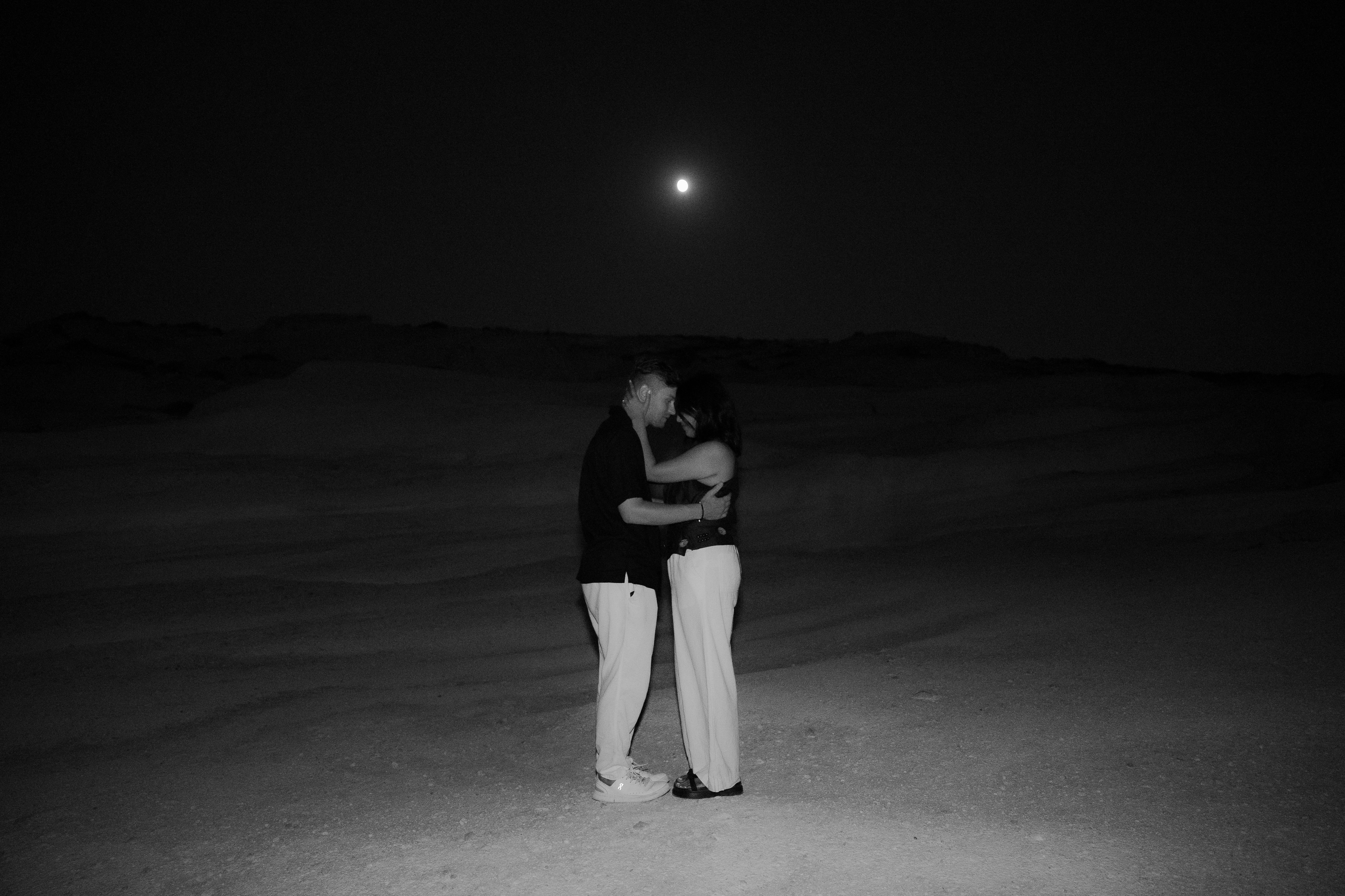 marriage proposal photoshoot on Milos island